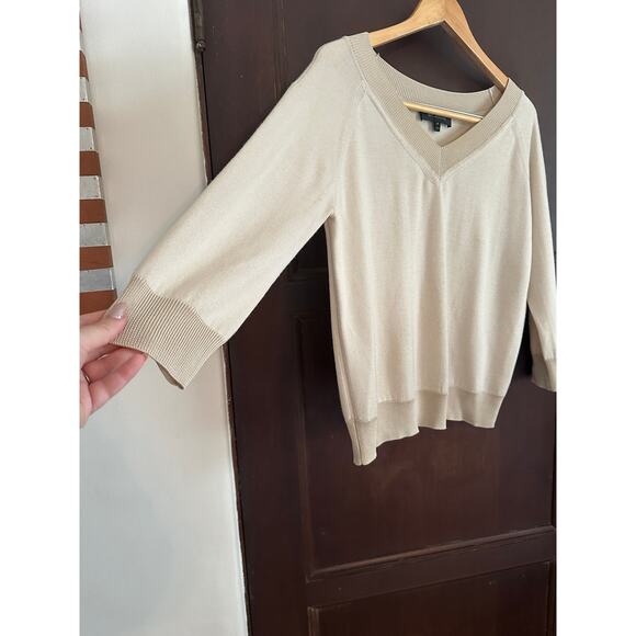 ST. JOHN | Cream Wool Silk Blend V Neck Lightweight 3/4 Sleeve Sweater | Medium - Picture 5 of 9
